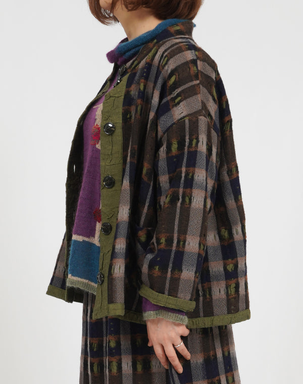 
                  
                    Load image into Gallery viewer, 穴あきチェック柄リバーシブルジャケット / BEA07447WA
                  
                