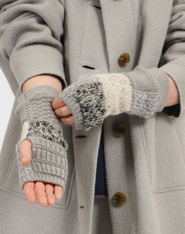 
                  
                    Load image into Gallery viewer, モザイク柄アームウォーマー / BEA07426WA
                  
                