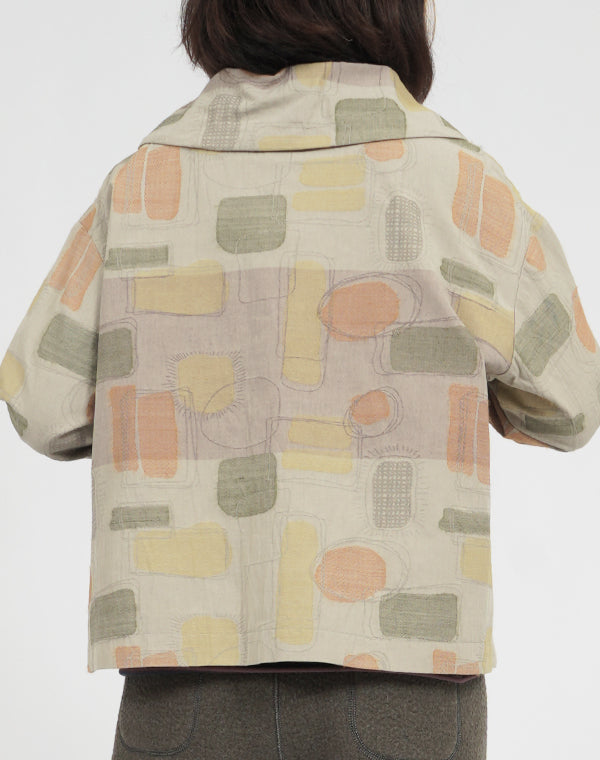 
                  
                    Load image into Gallery viewer, ジオメトリー柄ジャケット / BEA07453WA
                  
                