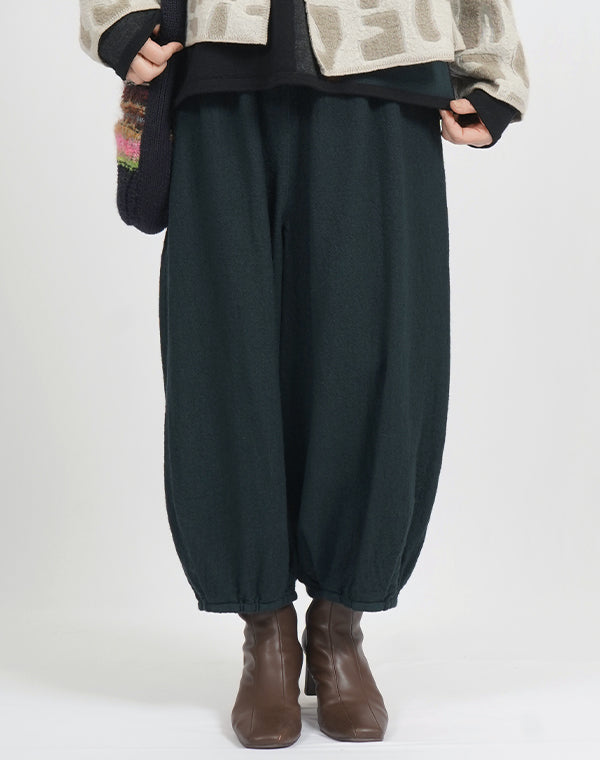 
                  
                    Load image into Gallery viewer, 製品染めバルーンパンツ / BEF07661WA
                  
                