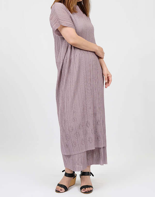 
                  
                    Load image into Gallery viewer, プリーツニットレースフレンチスリーブワンピース / BEH01114WA
                  
                