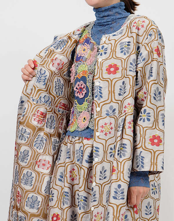 
                  
                    Load image into Gallery viewer, リーフ柄ジャカード前開きワンピース / BEH01070WA
                  
                