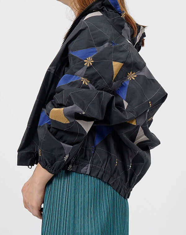 
                  
                    Load image into Gallery viewer, ハイカウントタイル柄ブルゾン / BEH01080WA
                  
                