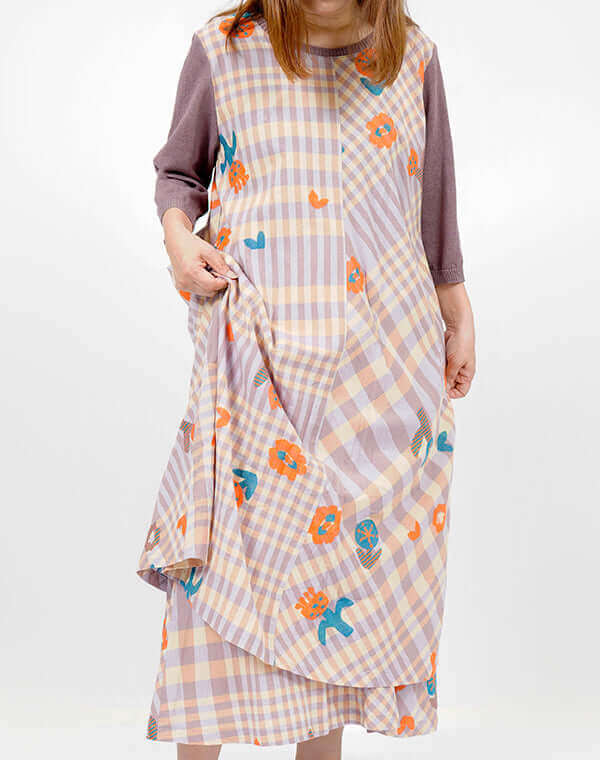 
                  
                    Load image into Gallery viewer, つぼみチェック切替スカート / BEH01066WA
                  
                