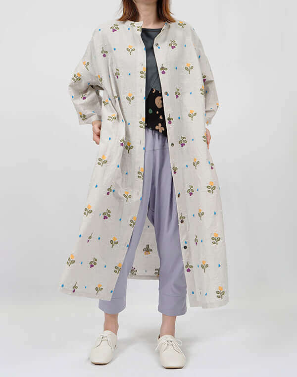 
                  
                    Load image into Gallery viewer, リズムフラワー前開きワンピース / BEH01075WA
                  
                