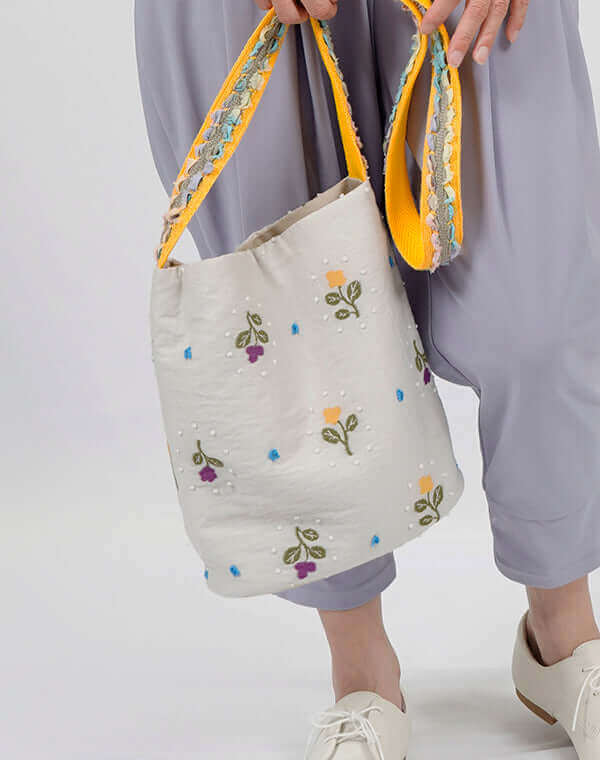 
                  
                    Load image into Gallery viewer, リズムフラワーバケツバッグ / BEH01078WA
                  
                