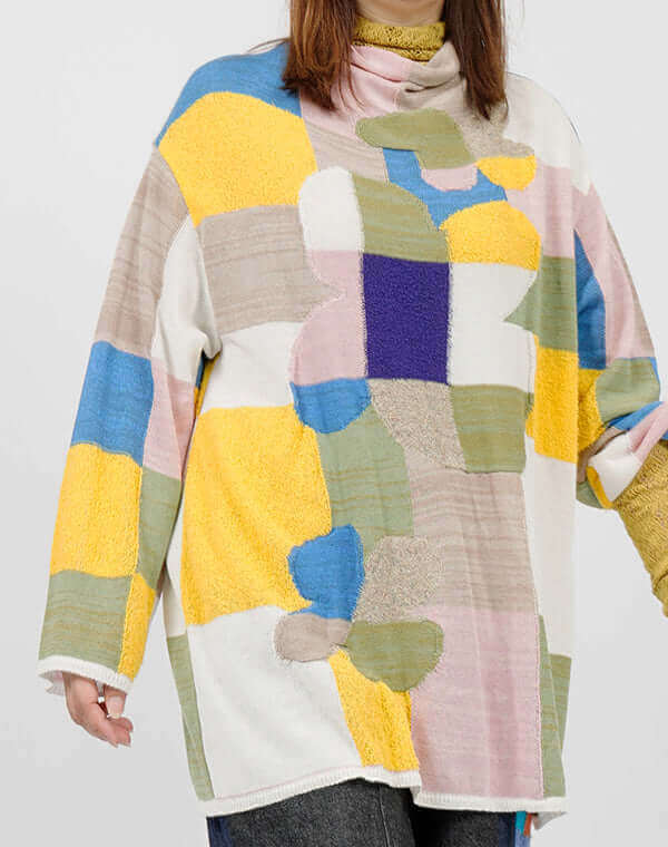 
                  
                    Load image into Gallery viewer, モザイク花柄プルオーバー / BEH01026WA
                  
                