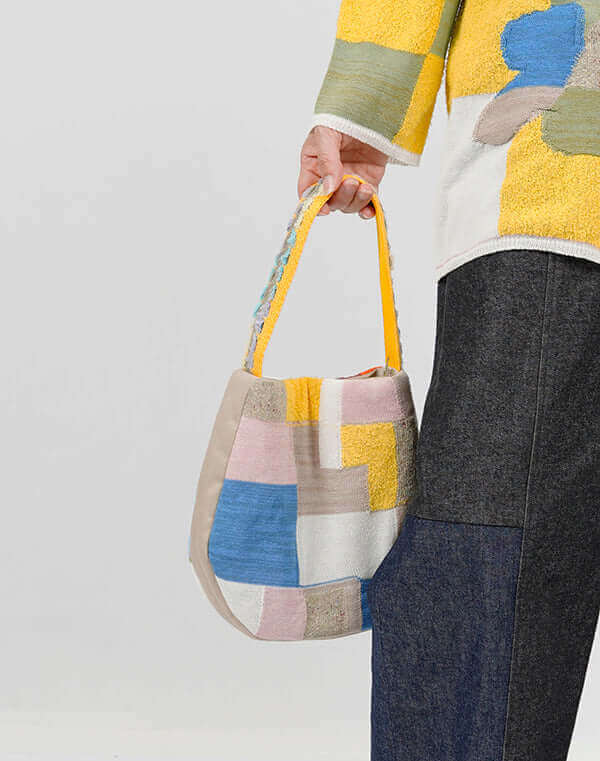 
                  
                    Load image into Gallery viewer, モザイク柄ハンドバッグ / BEH01035WA
                  
                