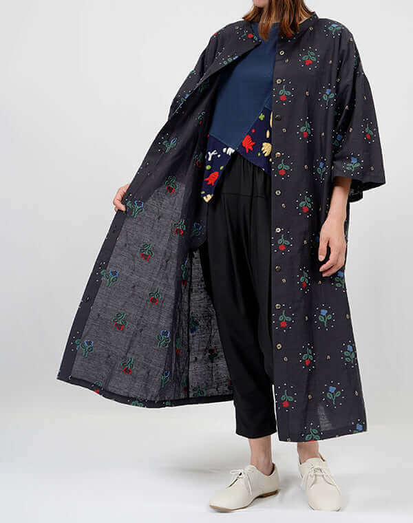 
                  
                    Load image into Gallery viewer, リズムフラワー前開きワンピース / BEH01075WA
                  
                