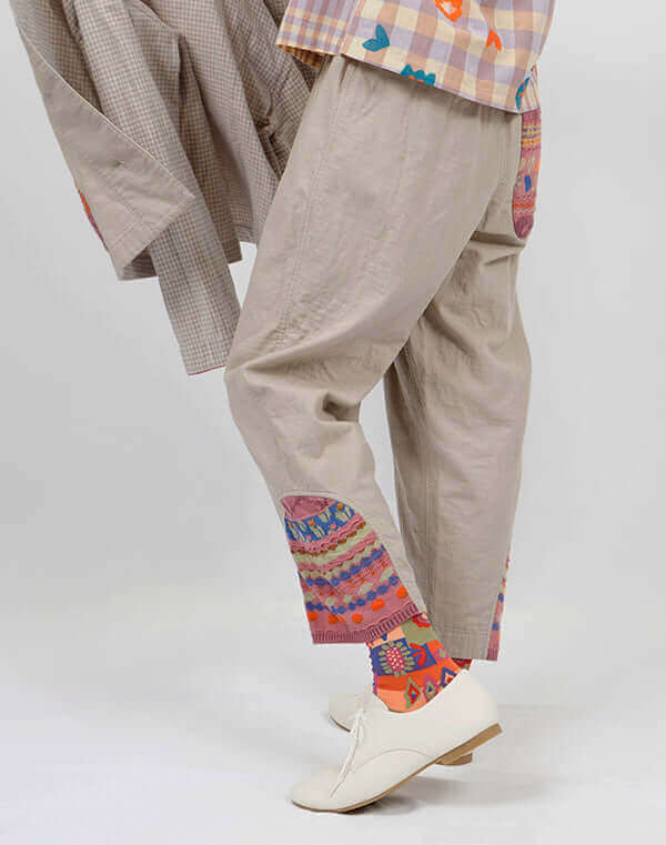 
                  
                    Load image into Gallery viewer, 綿麻リバーシブルテーパードパンツ / BEH01057WA
                  
                