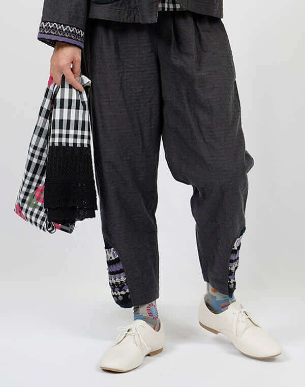 
                  
                    Load image into Gallery viewer, つぼみチェックショール / BEH01067WA
                  
                