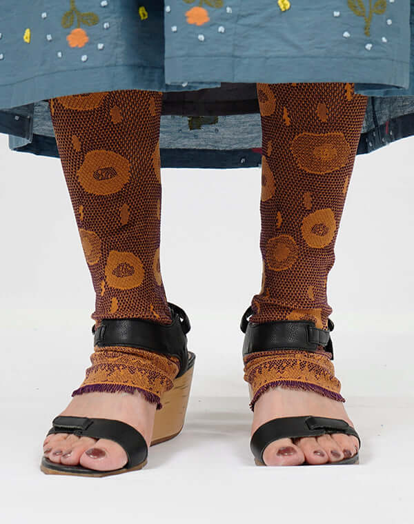 
                  
                    Load image into Gallery viewer, リバーシブルニットレースレギンス / BEH01118WA
                  
                