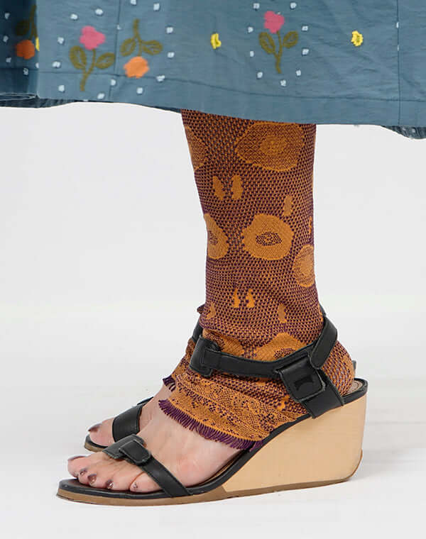 
                  
                    Load image into Gallery viewer, リバーシブルニットレースレギンス / BEH01118WA
                  
                