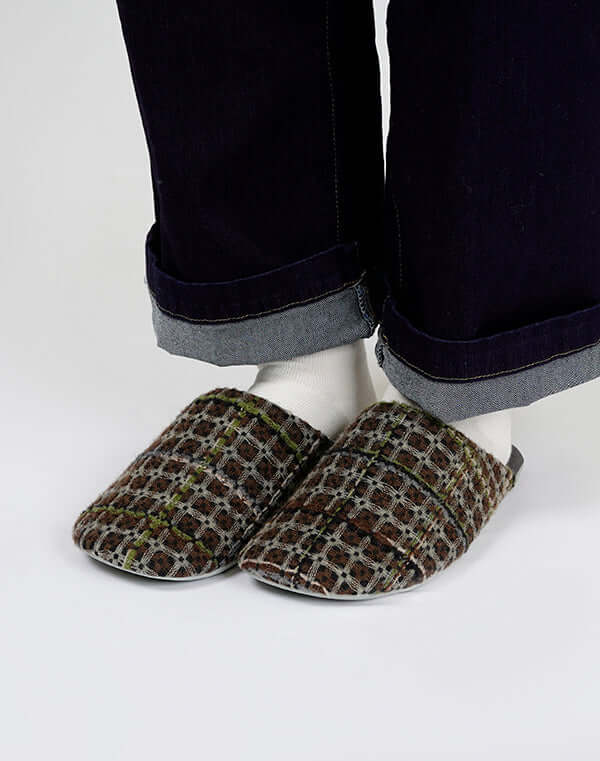 
                  
                    Load image into Gallery viewer, 【再入荷】《ABE HOME SHOES×GEA》綿麻Comfity オリジナルスリッパ - チェック / 903483253004
                  
                