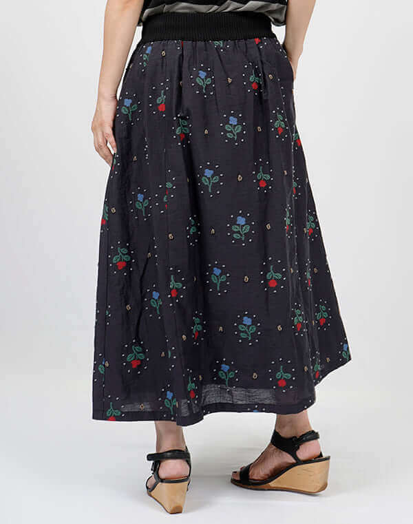 
                  
                    Load image into Gallery viewer, リズムフラワーギャザースカート / BEH01076WA
                  
                