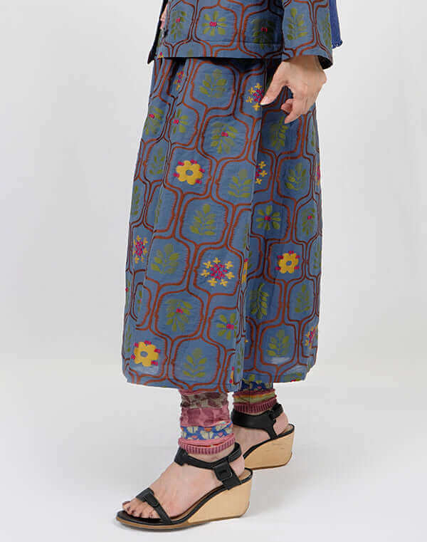 
                  
                    Load image into Gallery viewer, リーフ柄ジャカードフレアスカート / BEH01071WA
                  
                