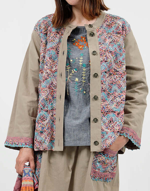 
                  
                    Load image into Gallery viewer, ファンシーレースジャケット / BEH01088WA
                  
                