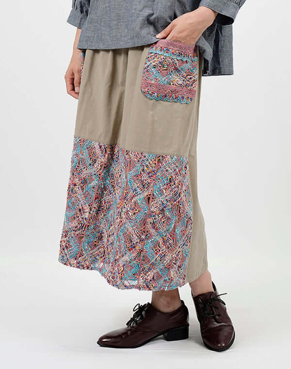 
                  
                    Load image into Gallery viewer, ファンシーレース切替スカート / BEH01089WA
                  
                