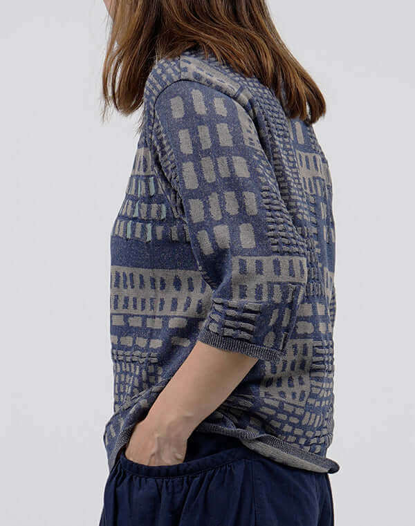 
                  
                    Load image into Gallery viewer, ステッチインターシャプルオーバー / BEH01022WA
                  
                