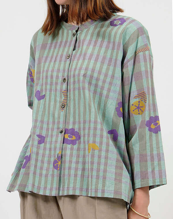 
                  
                    Load image into Gallery viewer, つぼみチェックシャツジャケット / BEH01065WA
                  
                