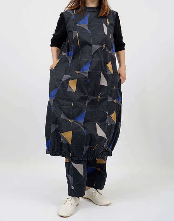 ハイカウントタイル柄ワンピース / BEH01079WA