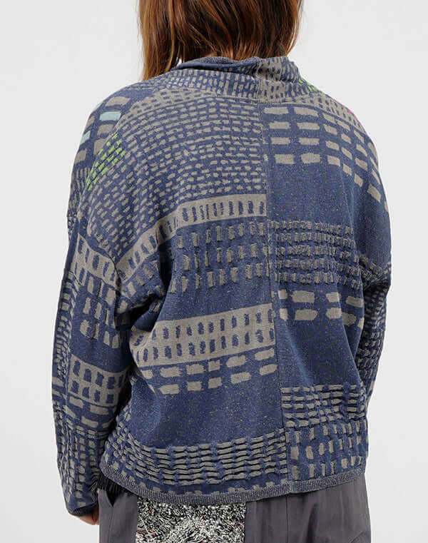 
                  
                    Load image into Gallery viewer, ステッチインターシャカーディガン / BEH01024WA
                  
                