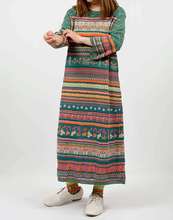 
                  
                    Load image into Gallery viewer, 花畑ジャカードワンピース / BEH01003WA
                  
                