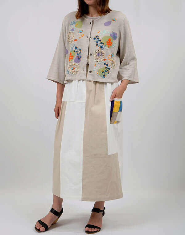 
                  
                    Load image into Gallery viewer, あわ刺繍カーディガン / BEH01013WA
                  
                