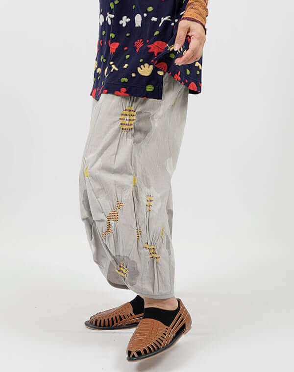 
                  
                    Load image into Gallery viewer, ビスケットシャーリングコクーンパンツ / BEH01062WA
                  
                