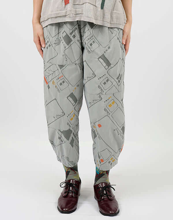 
                  
                    Load image into Gallery viewer, ガーデニング柄バルーンパンツ / BEH07049WA
                  
                