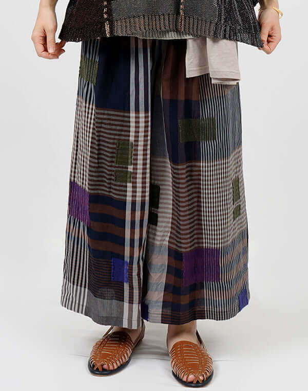 
                  
                    Load image into Gallery viewer, チェックウールドビーワイドパンツ / BEH07040WA
                  
                