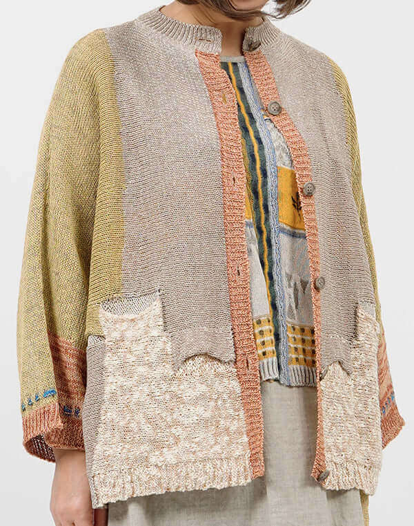 
                  
                    Load image into Gallery viewer, ミックスポケット柄カーディガン / BEH07021WA
                  
                