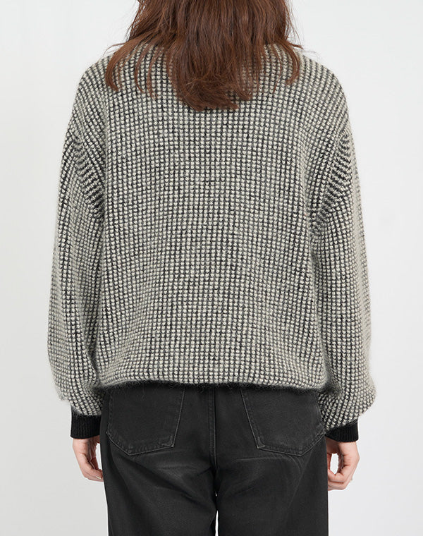 
                  
                    Load image into Gallery viewer, Mohair Waffle Crewneck / BCF21609UA
                  
                