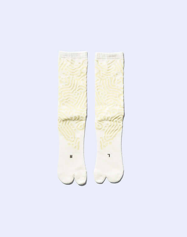 
                  
                    Load image into Gallery viewer, Reaction Diffusion Socks / 336409251001
                  
                