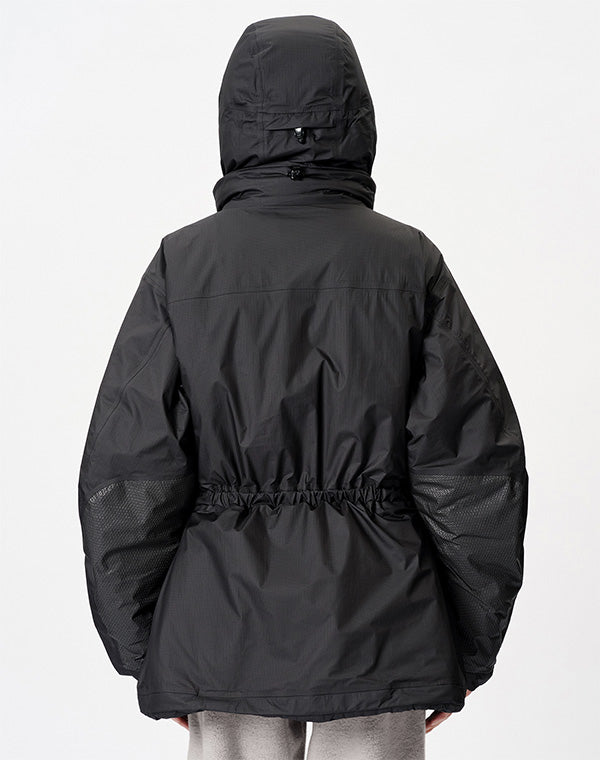
                  
                    Load image into Gallery viewer, WINDSTOPPER Padded Composite Parka / 313409252001
                  
                