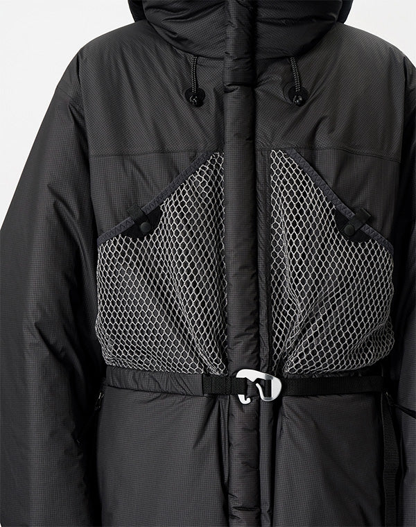 
                  
                    Load image into Gallery viewer, WINDSTOPPER Padded Composite Parka / 313409252001
                  
                