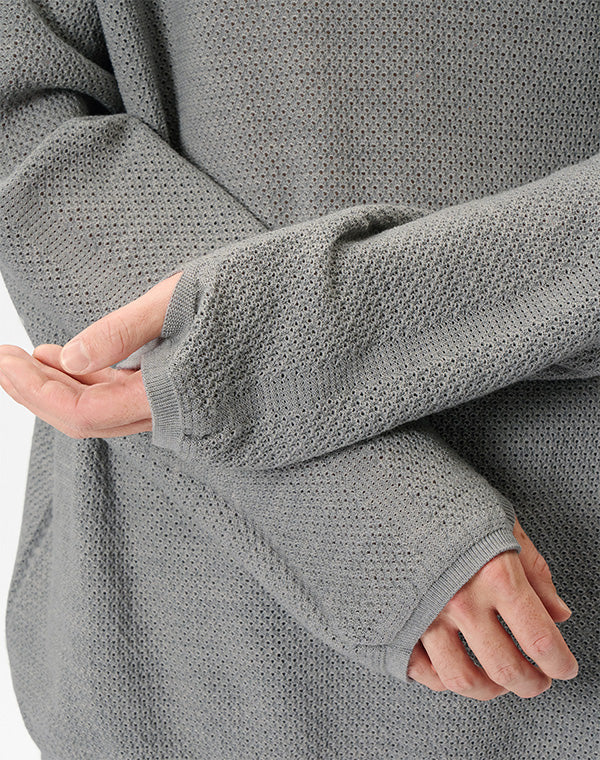 
                  
                    Load image into Gallery viewer, Perforated Wholegarment Knit Top / 301409252001
                  
                