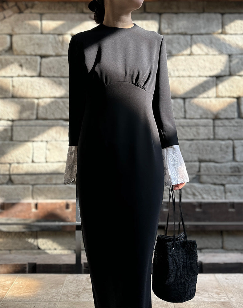 
                  
                    Load image into Gallery viewer, Cording Embroidery Bucket Bag / 335165251003
                  
                