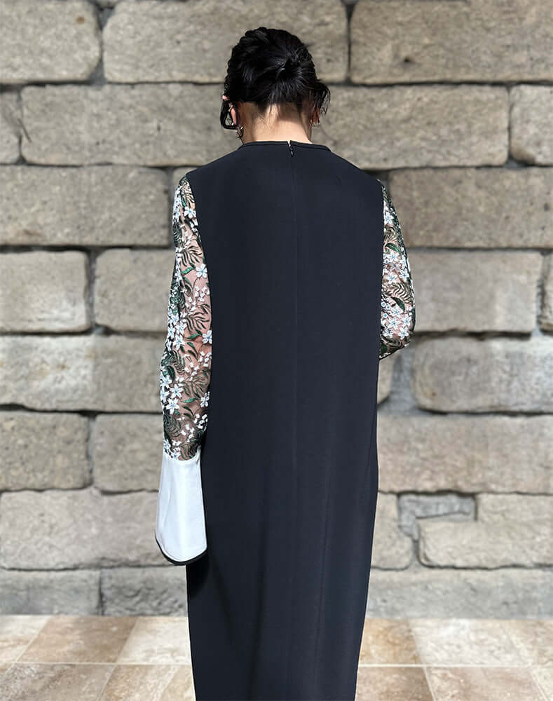 
                  
                    Load image into Gallery viewer, Floral Lace-Sleeve Classic Dress / 303165251005
                  
                