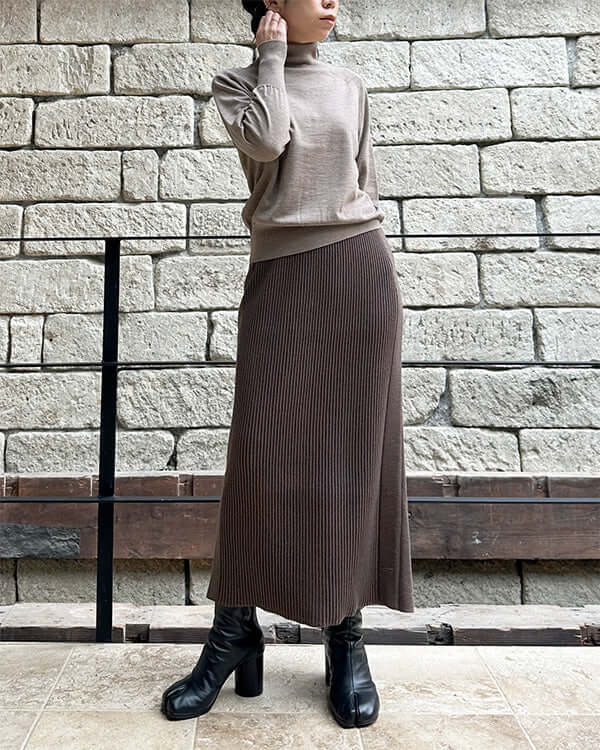 
                  
                    Load image into Gallery viewer, ナローリブスカート / BDA13407WA
                  
                