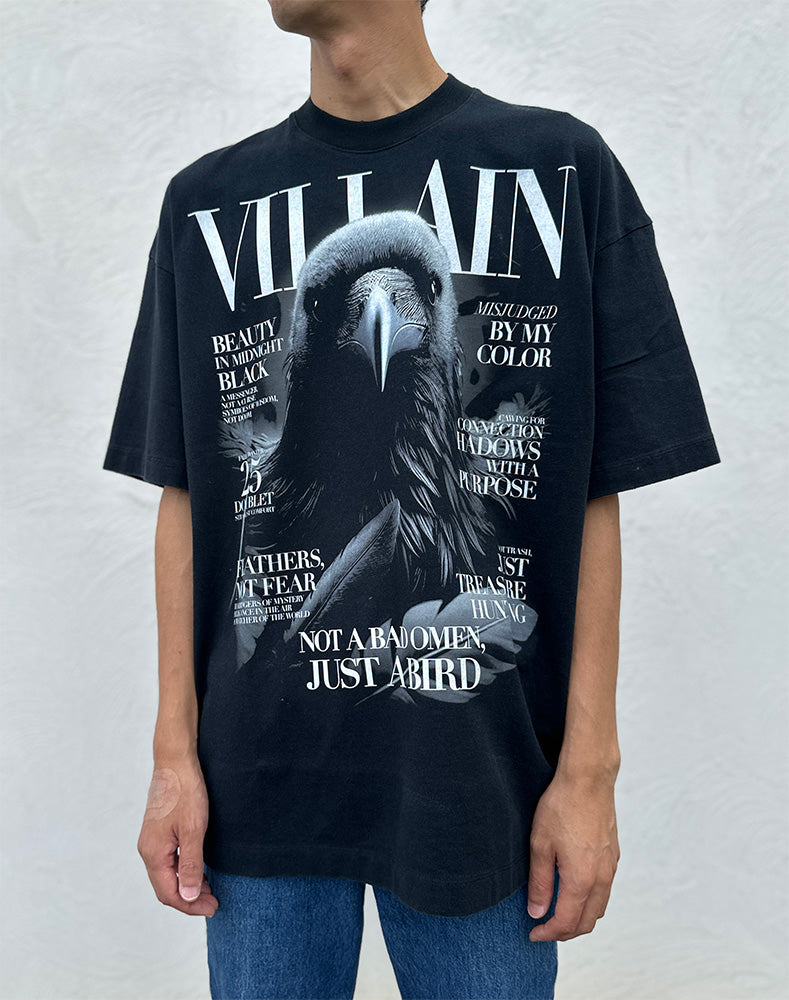 
                  
                    Load image into Gallery viewer, VILLAIN COVER PRINT T-SHIRT / 304175252001
                  
                