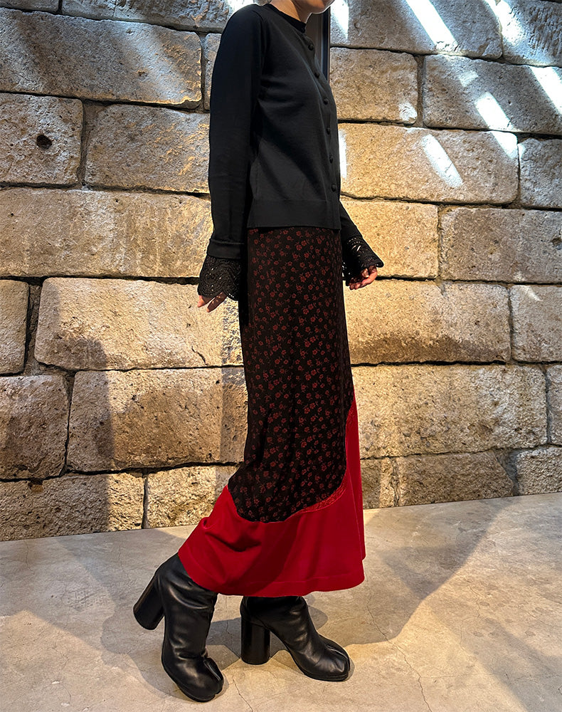 
                  
                    Load image into Gallery viewer, Cupro Triacetate Floral Jacquard Skirt / 320165252001
                  
                