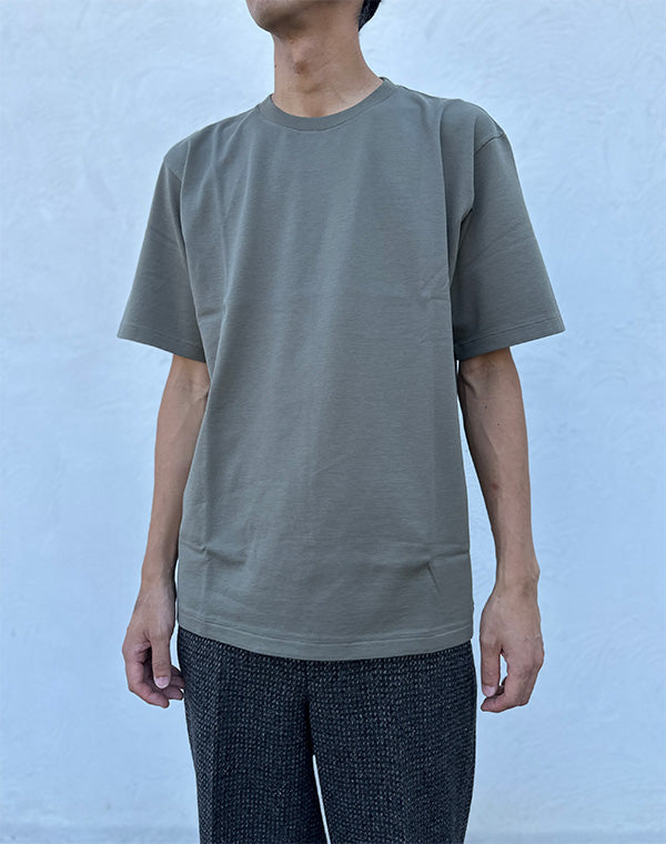 
                  
                    Load image into Gallery viewer, LUSTER PLAITING TEE / 304192252002
                  
                