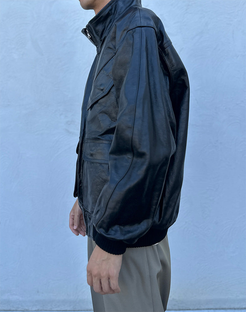 
                  
                    Load image into Gallery viewer, LAMB LEATHER ZIP BLOUSON / 313192252002
                  
                