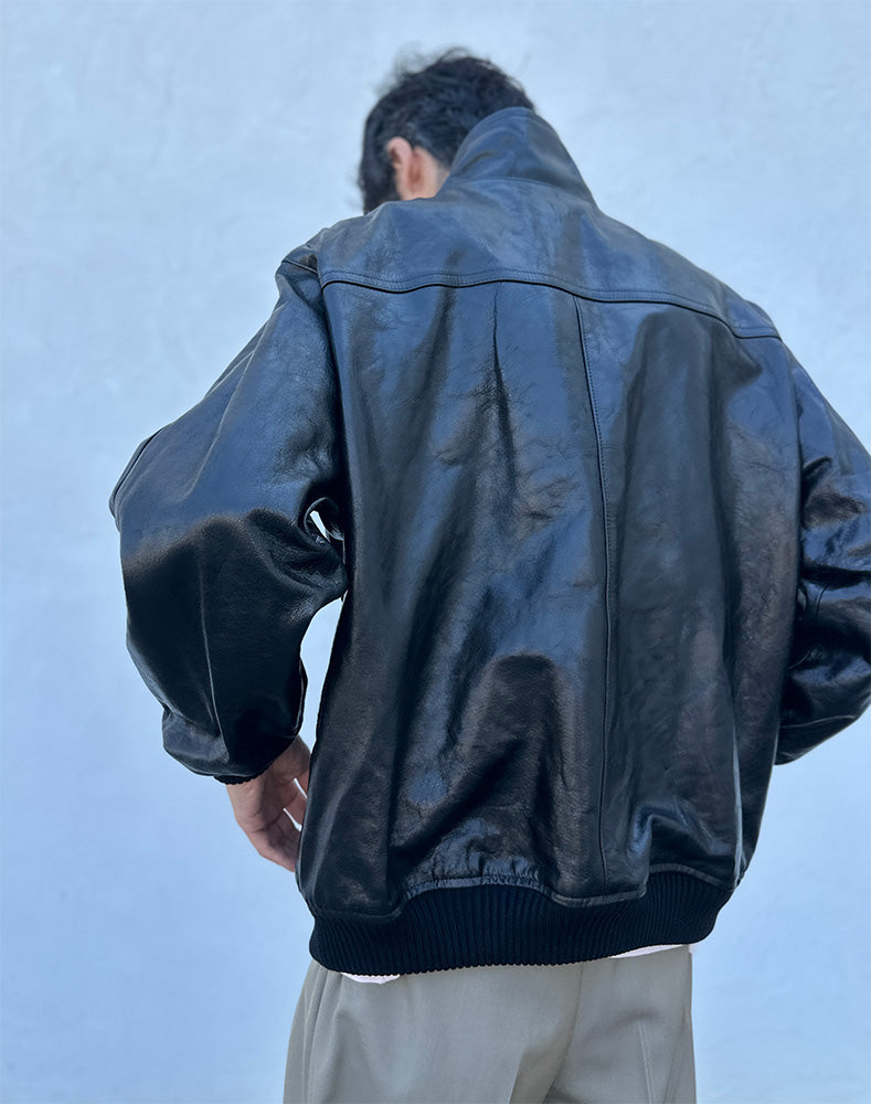 
                  
                    Load image into Gallery viewer, LAMB LEATHER ZIP BLOUSON / 313192252002
                  
                