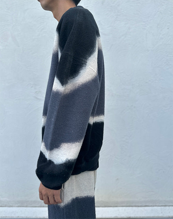 
                  
                    Load image into Gallery viewer, Hand Dye Twist Sweat / 305846252001
                  
                