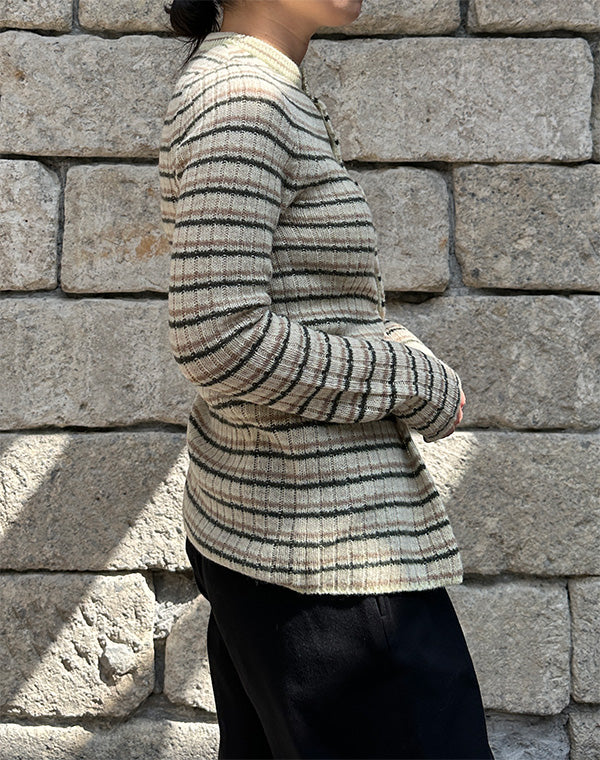 
                  
                    Load image into Gallery viewer, SHETLAND WOOL CASHMERE RIB KNIT CREW-NECK CARDIGAN / 308178252001
                  
                