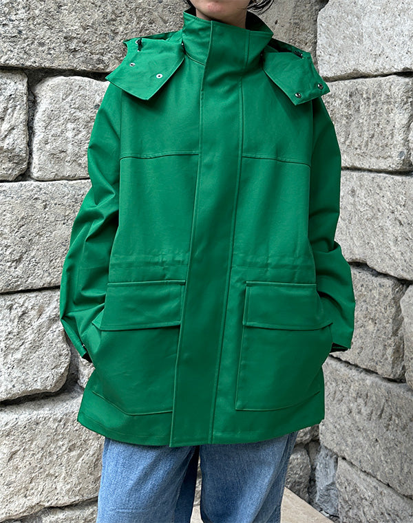 
                  
                    Load image into Gallery viewer, HIGH-DENSITY BONDED COTTON GABARDINE BLOUSON / 313178252001
                  
                