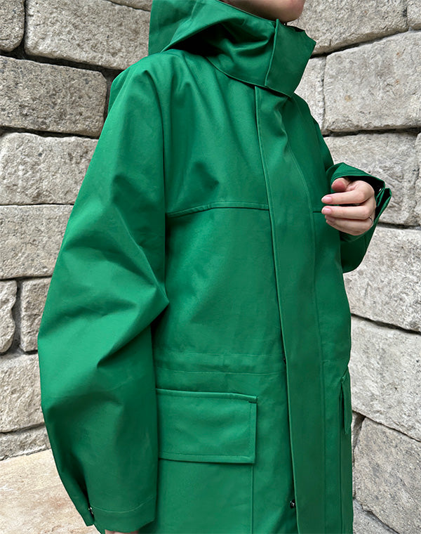 
                  
                    Load image into Gallery viewer, HIGH-DENSITY BONDED COTTON GABARDINE BLOUSON / 313178252001
                  
                