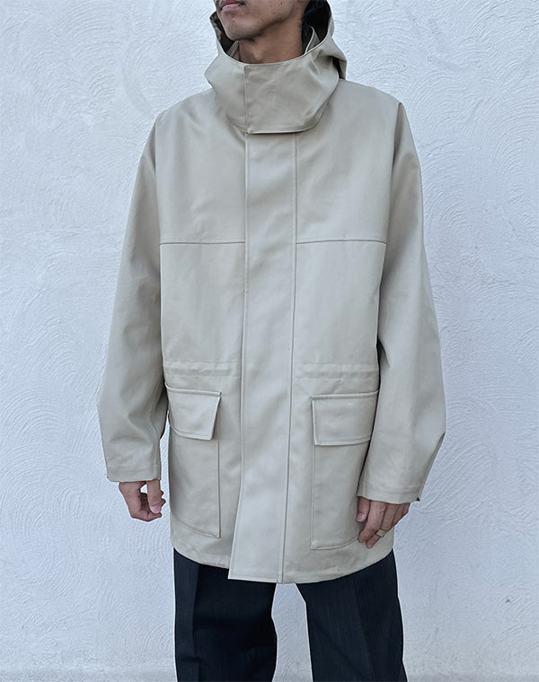 
                  
                    Load image into Gallery viewer, HIGH-DENSITY BONDED COTTON GABARDINE BLOUSON / 313192252005
                  
                